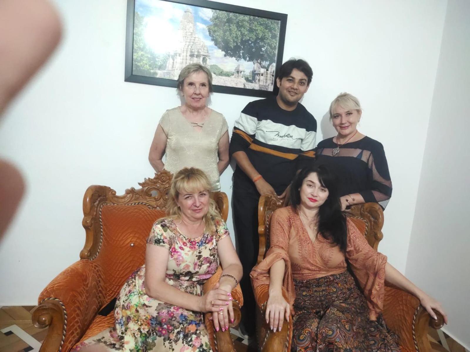 Khajuraho Glory Homestay Extérieur photo