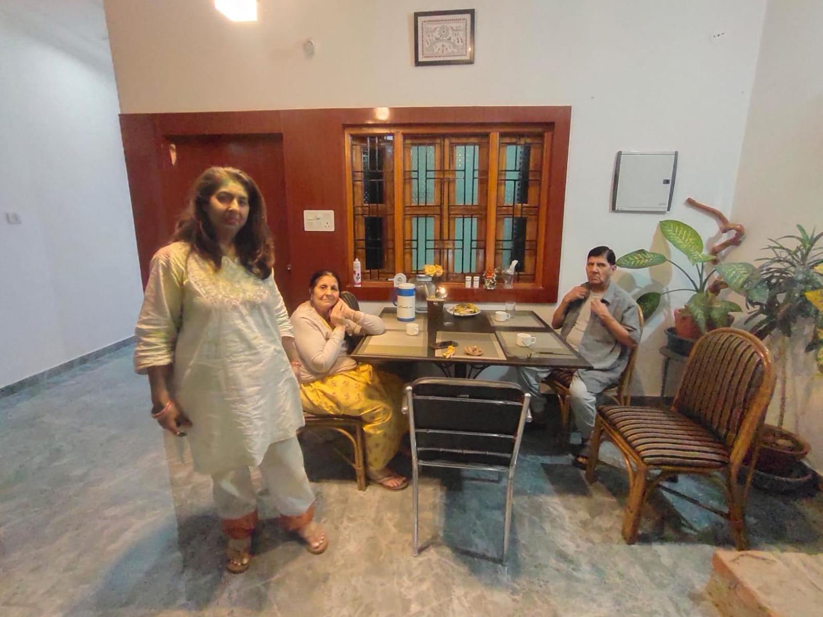 Khajuraho Glory Homestay Extérieur photo