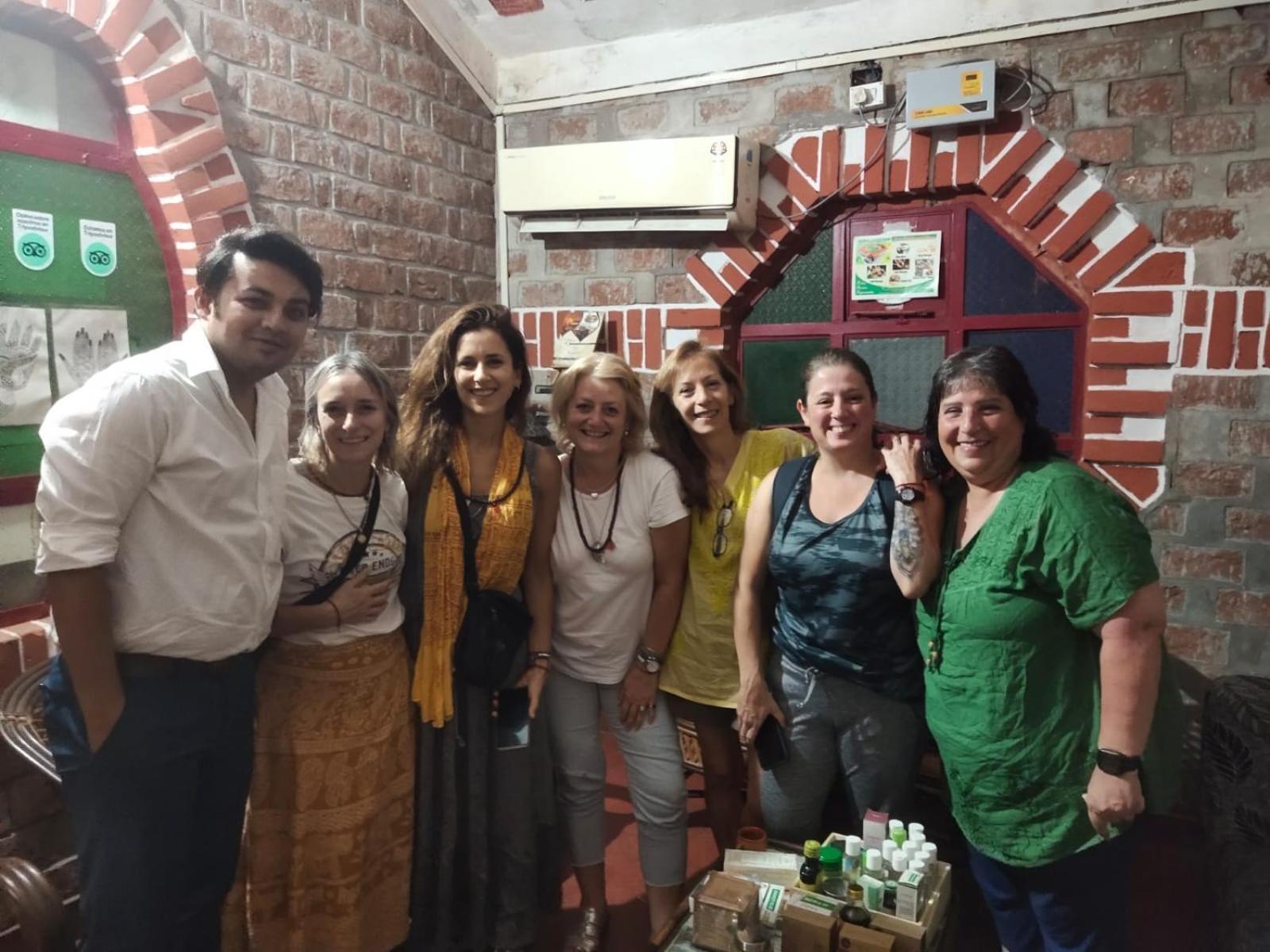 Khajuraho Glory Homestay Extérieur photo