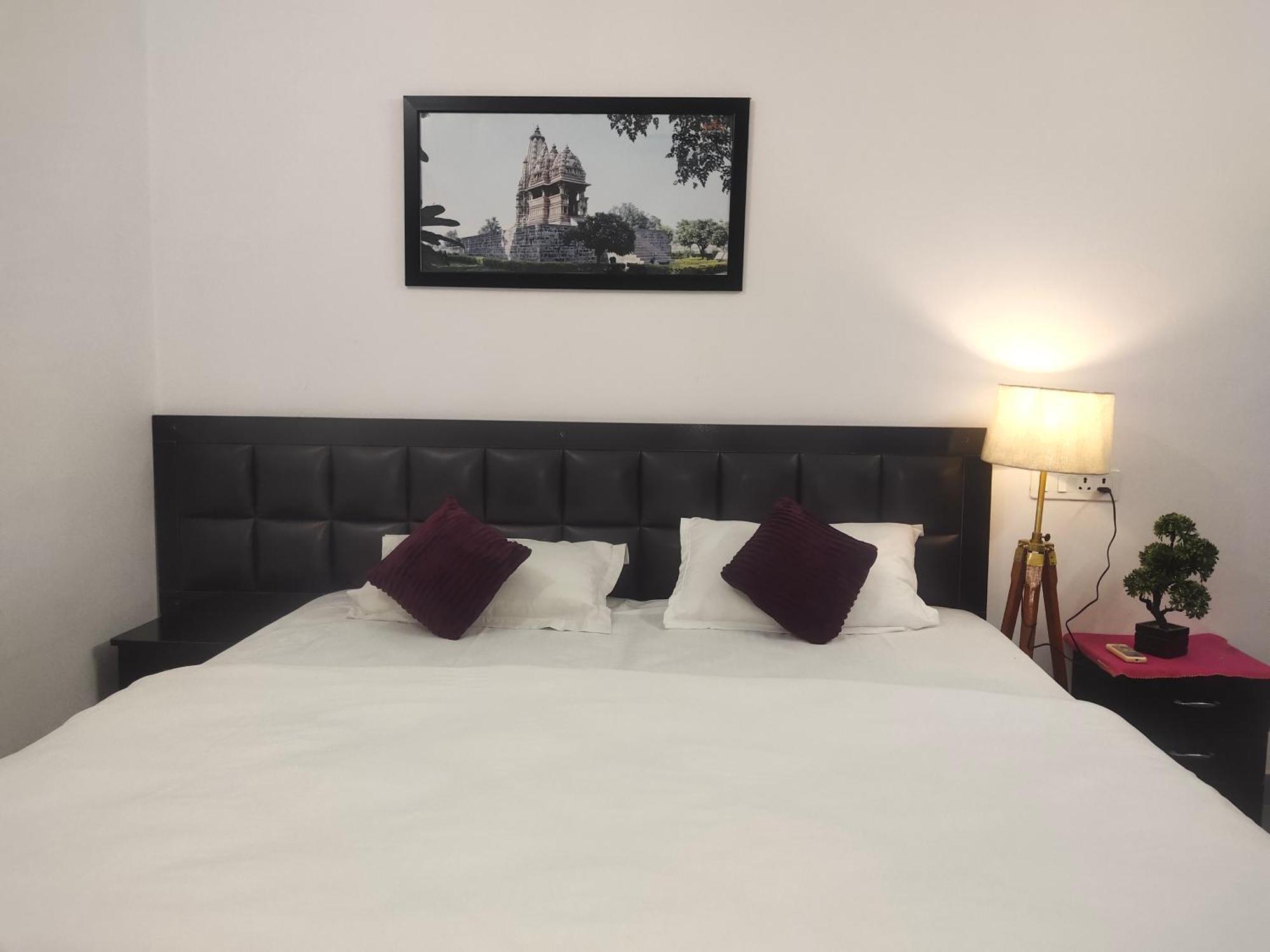 Khajuraho Glory Homestay Extérieur photo