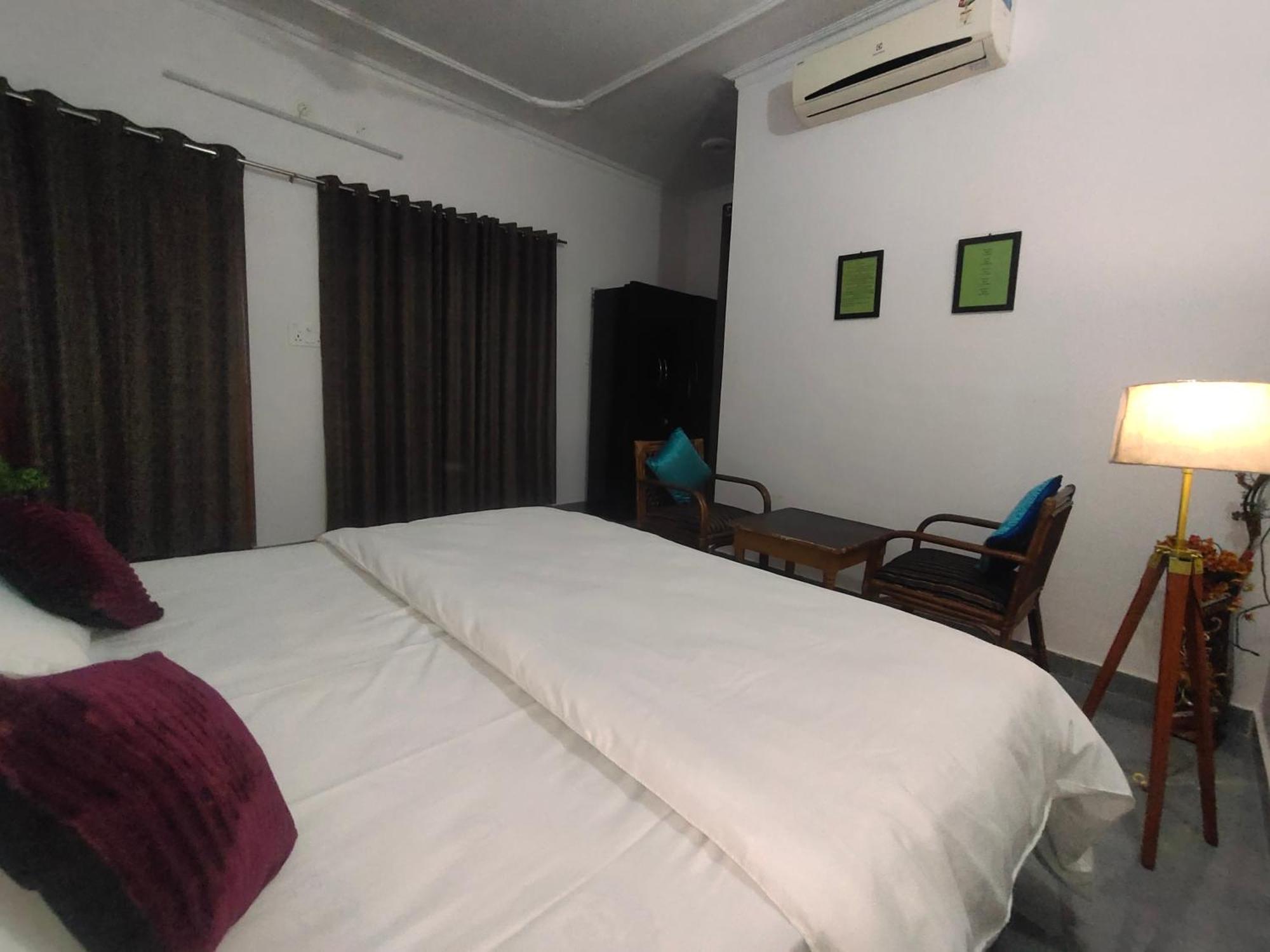 Khajuraho Glory Homestay Extérieur photo