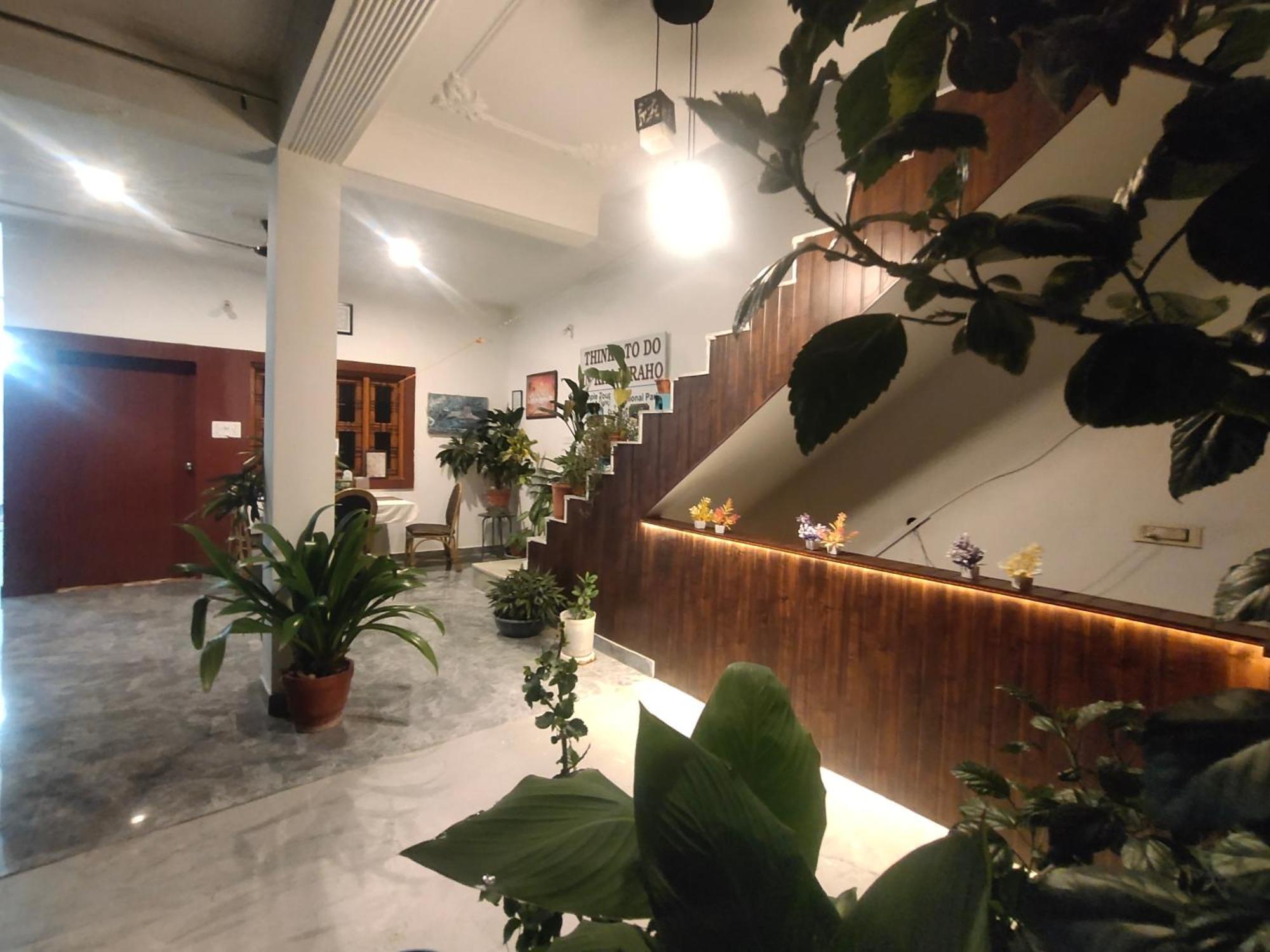 Khajuraho Glory Homestay Extérieur photo