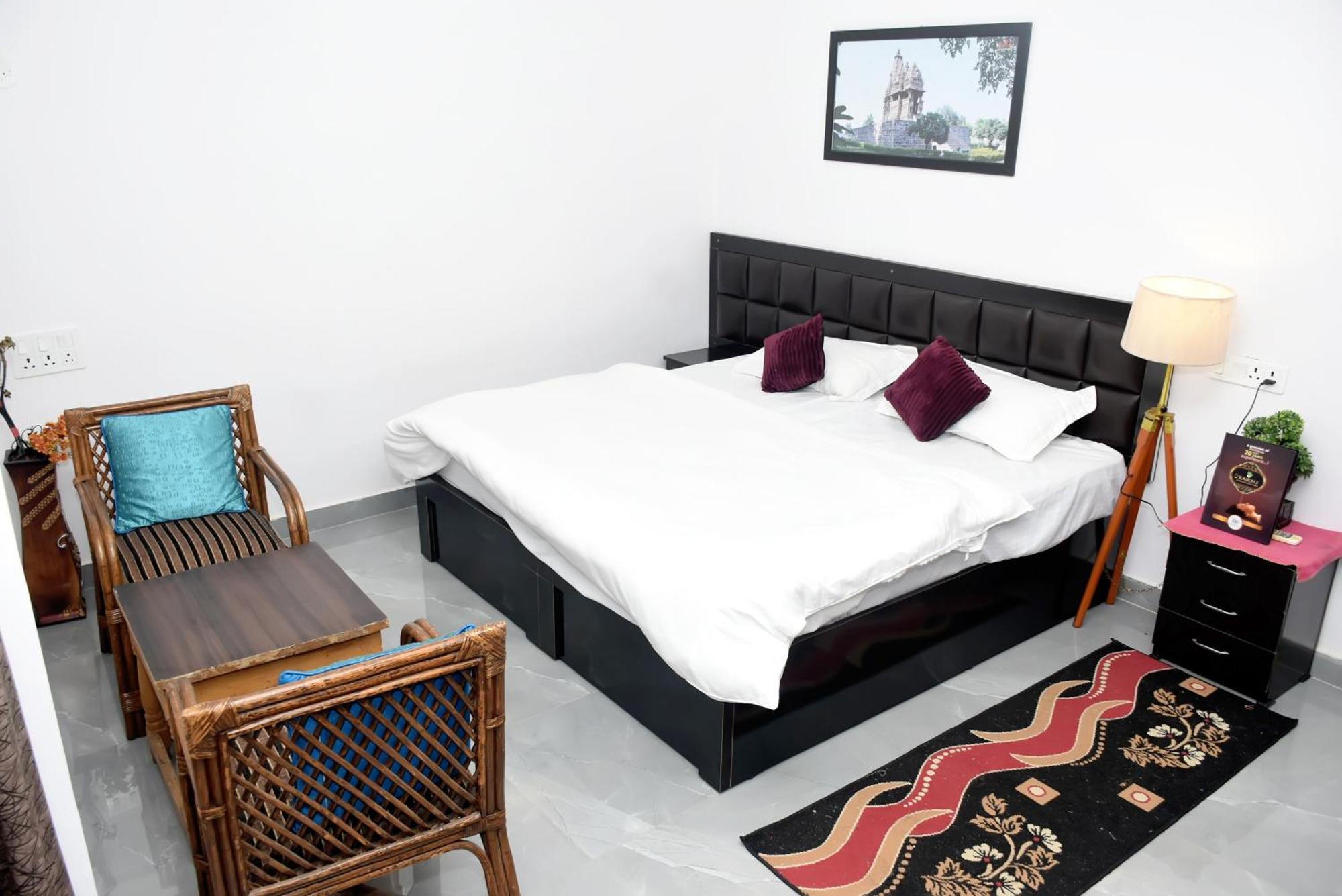 Khajuraho Glory Homestay Extérieur photo