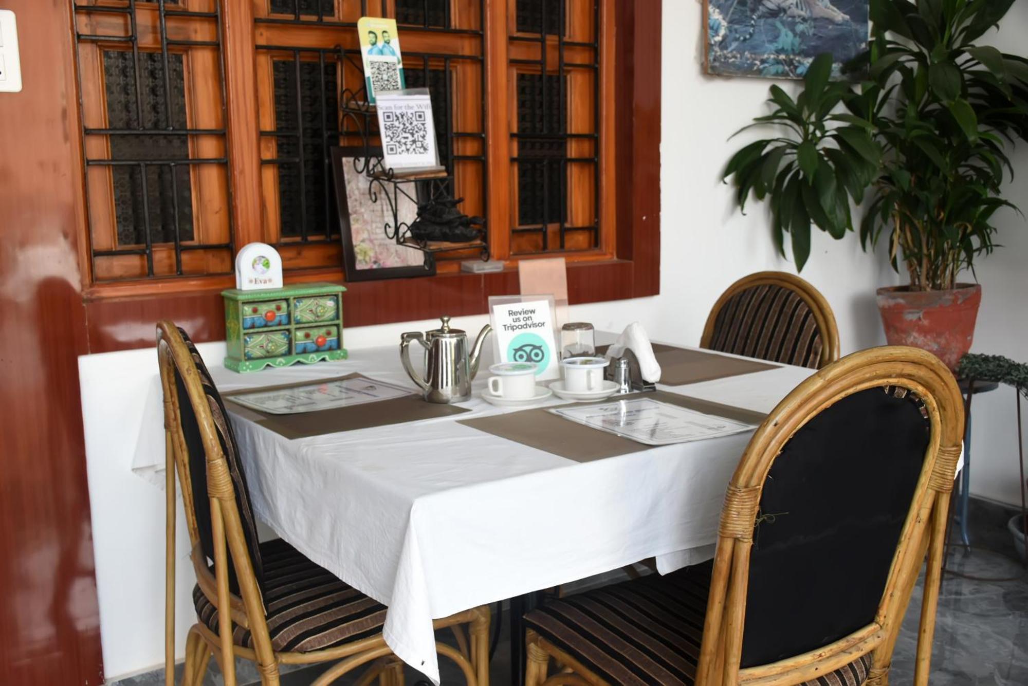 Khajuraho Glory Homestay Extérieur photo