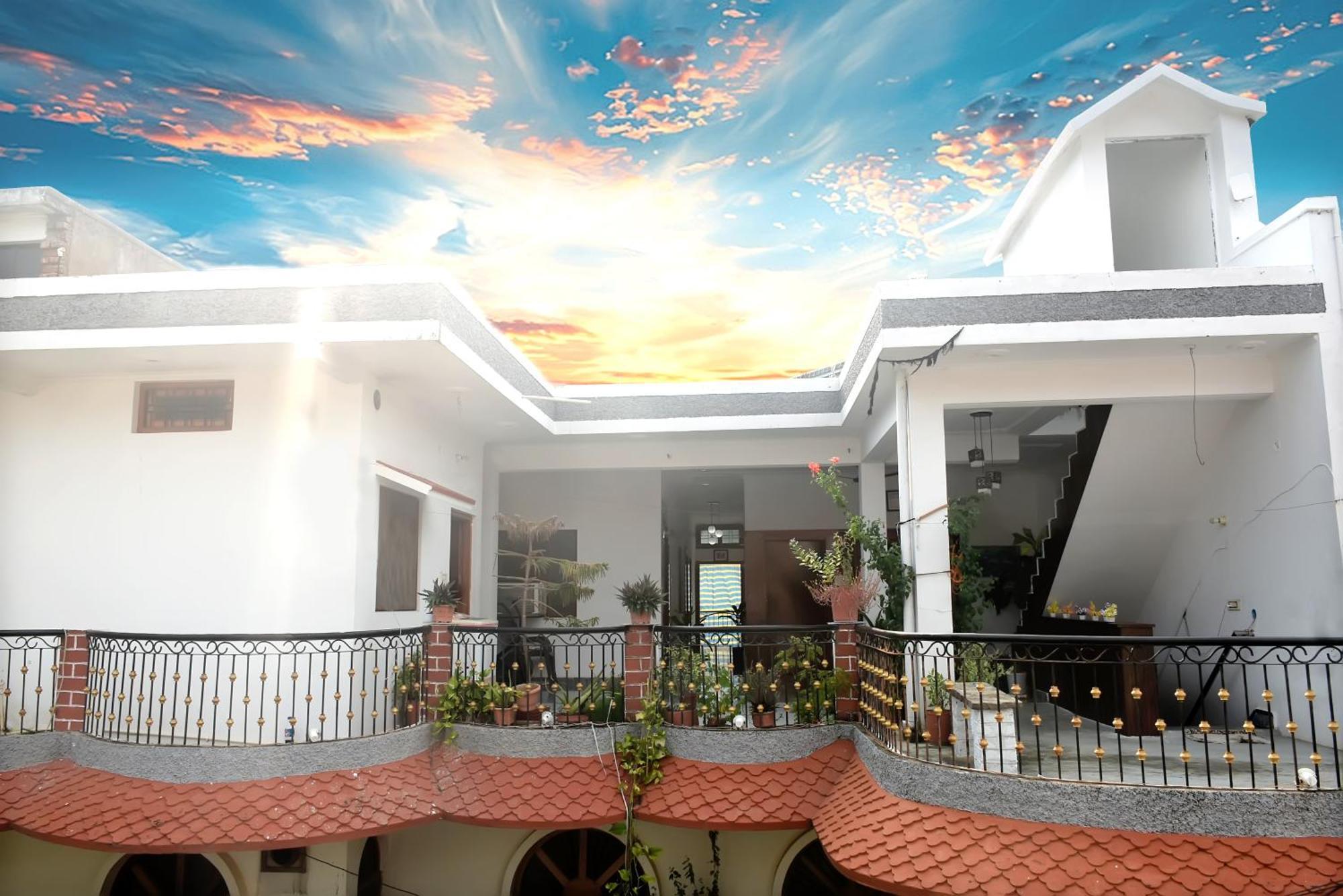Khajuraho Glory Homestay Extérieur photo