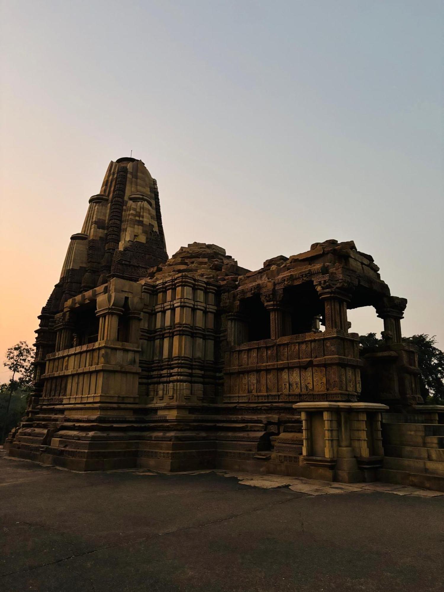 Khajuraho Glory Homestay Extérieur photo